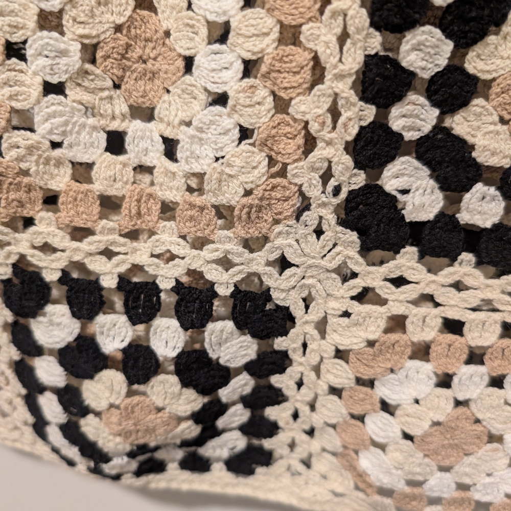 House of Harlow 1960 Crochet Square-Panel Festival Dress in Cream and Black - Picture 4 of 4